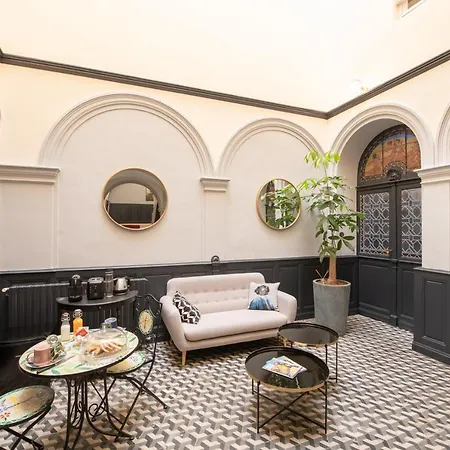 La Maison Vh 住宿加早餐酒店 蒙德马桑