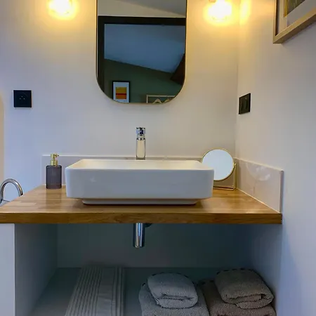 住宿加早餐酒店 La Maison Vh 蒙德马桑